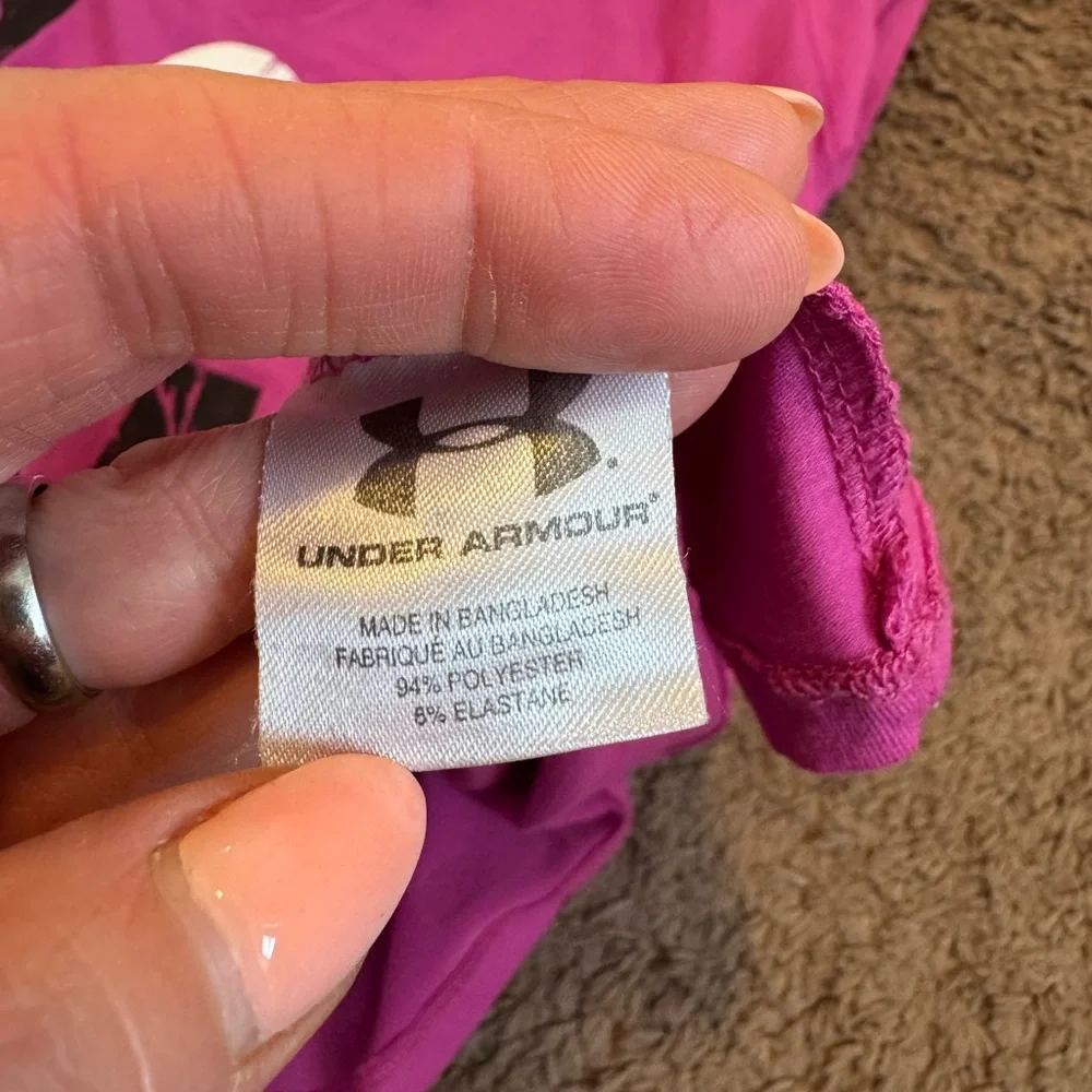 Under Armour I Love Two A Days T-Shirt Purple V-Neck Heat Gear Loose Fit M - Picture 5 of 6